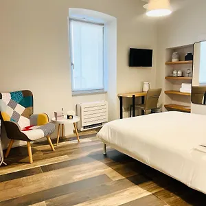 https://cesalpino-5.it-tuscanyhotel.com