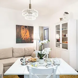  Apartment Veneziacentopercento Alle Ancore Italy